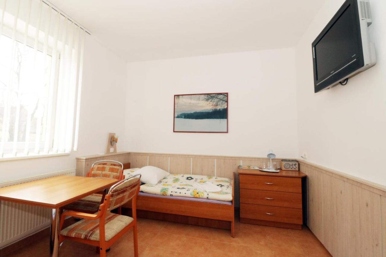 Penzion Hurka Hotel Dolni Libchavy Exterior photo