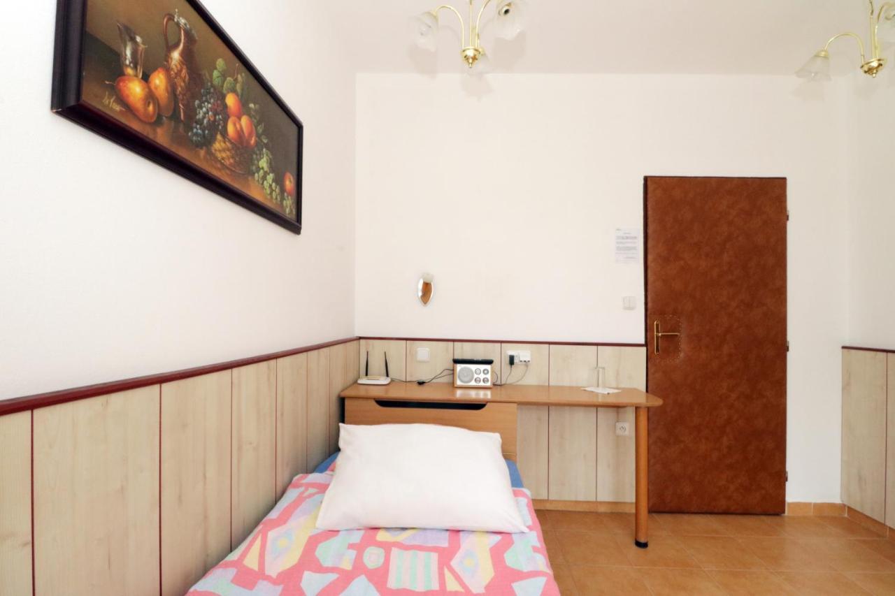 Penzion Hurka Hotel Dolni Libchavy Exterior photo