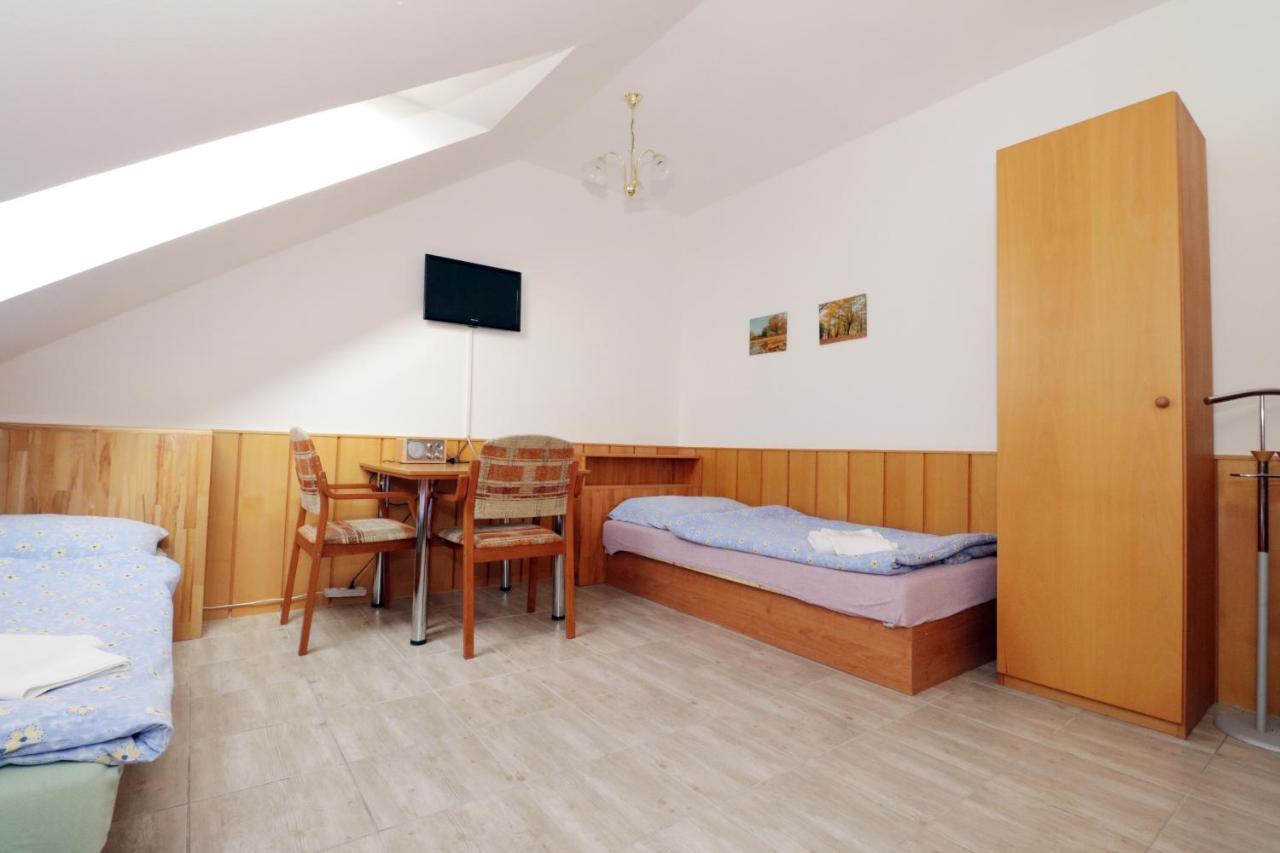 Penzion Hurka Hotel Dolni Libchavy Exterior photo