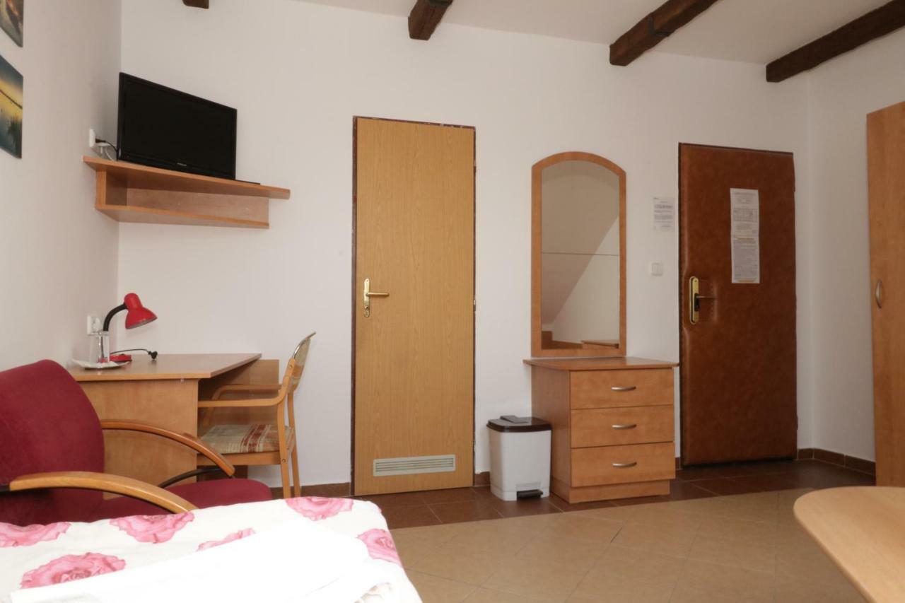 Penzion Hurka Hotel Dolni Libchavy Exterior photo