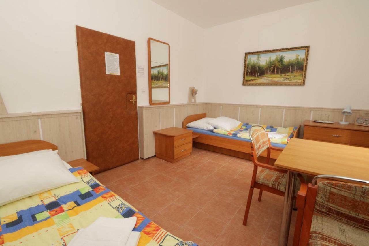 Penzion Hurka Hotel Dolni Libchavy Exterior photo
