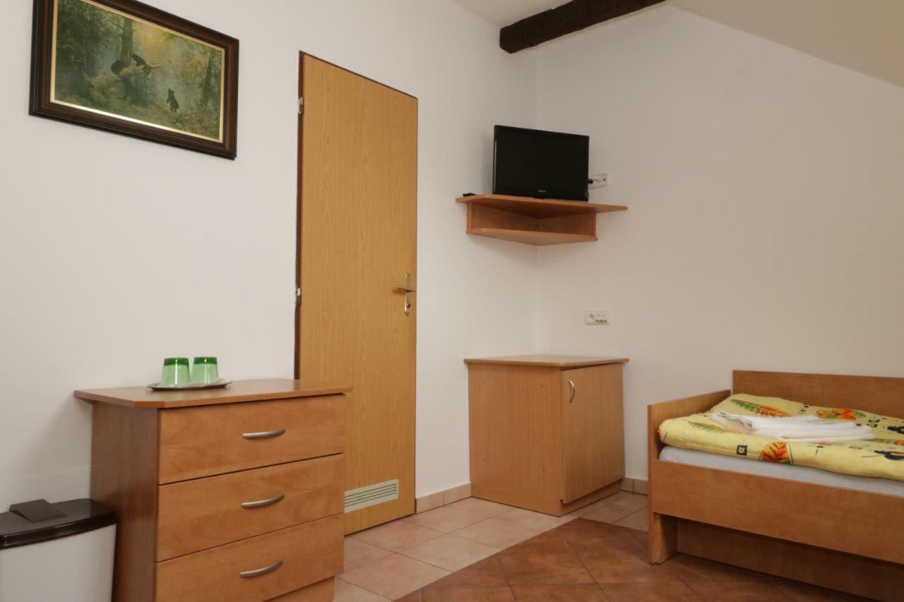 Penzion Hurka Hotel Dolni Libchavy Exterior photo