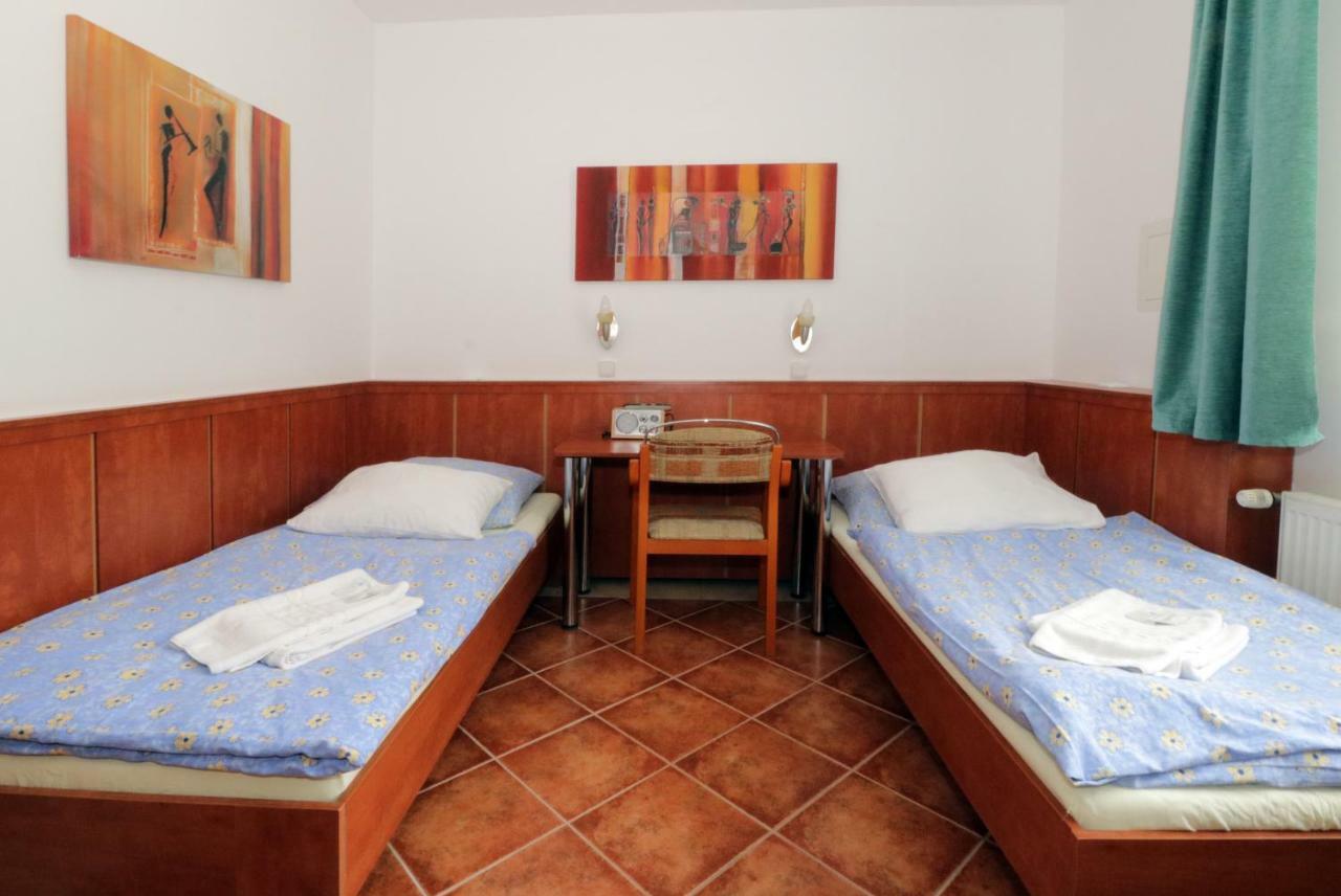 Penzion Hurka Hotel Dolni Libchavy Exterior photo